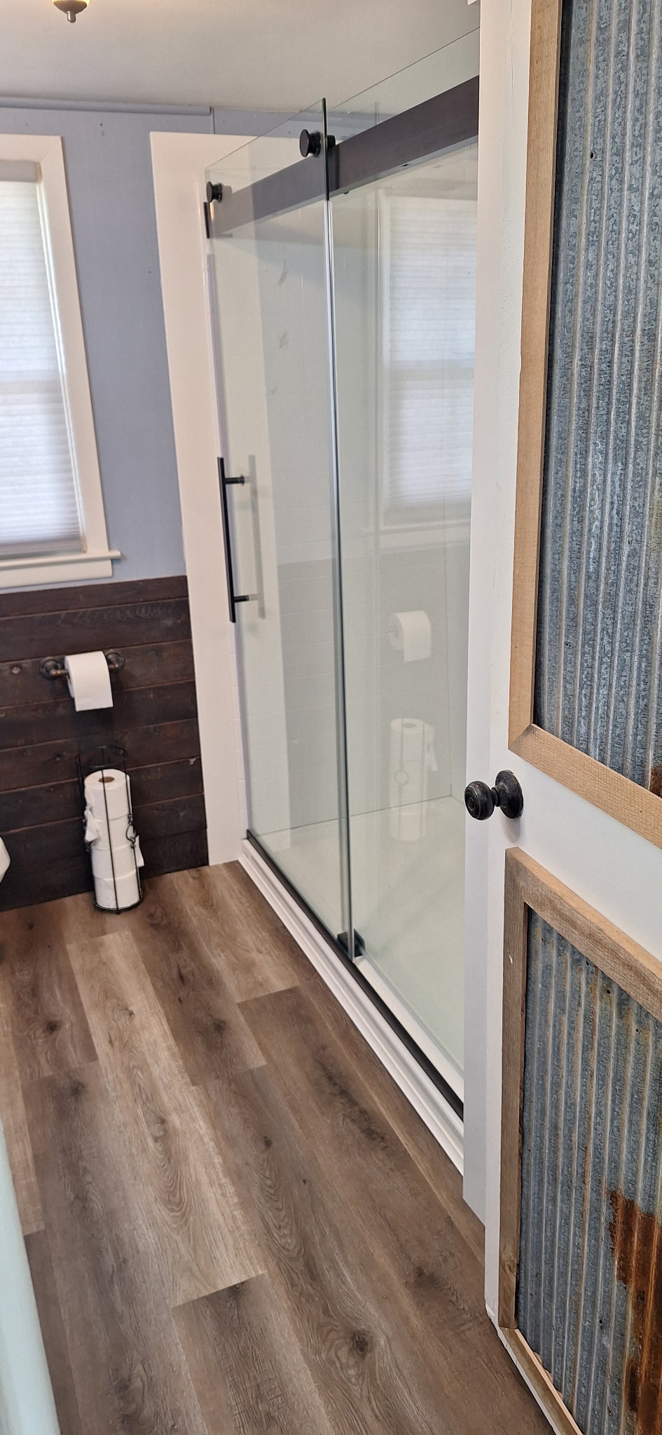 Farmhouse bathroom